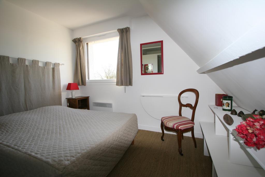 Chambre D'Hotes Les Champarts Tourville-la-Chapelle Стая снимка